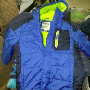 Boys oshkosh size 7 winter coat